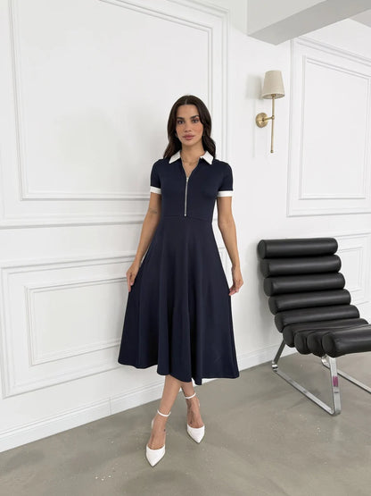 Robe à col polo et demi-fermeture éclair