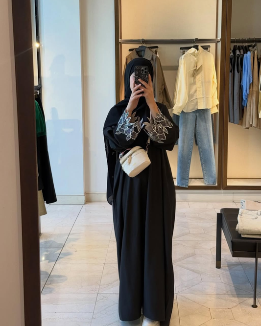 Gleam of Reverie Abaya
