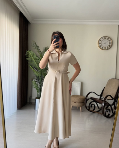 Robe à col polo et demi-fermeture éclair