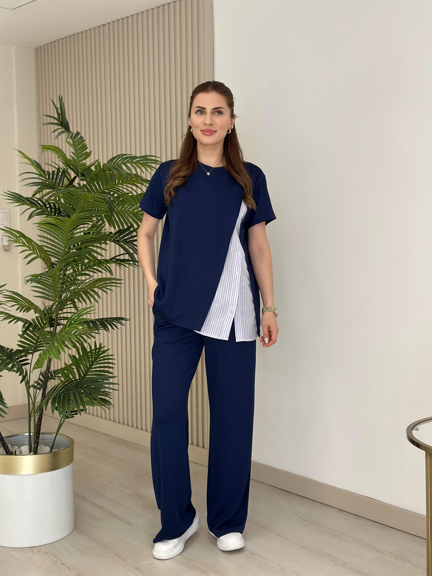 Ensemble rayé avec détail de chemise