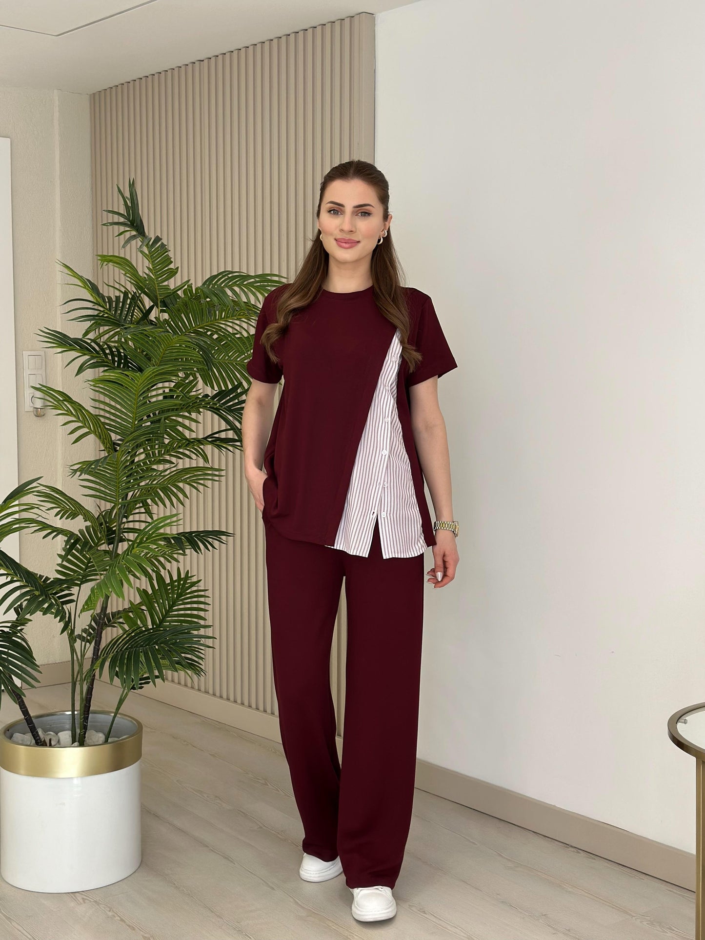 Ensemble rayé avec détail de chemise